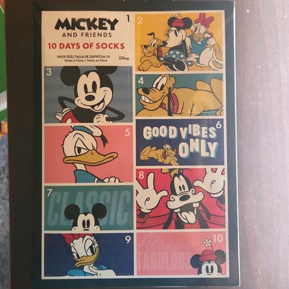Women's Disney Mickey and Friends 10 Days of Socks Box Set 10-Pack Shoe Sz 4-10